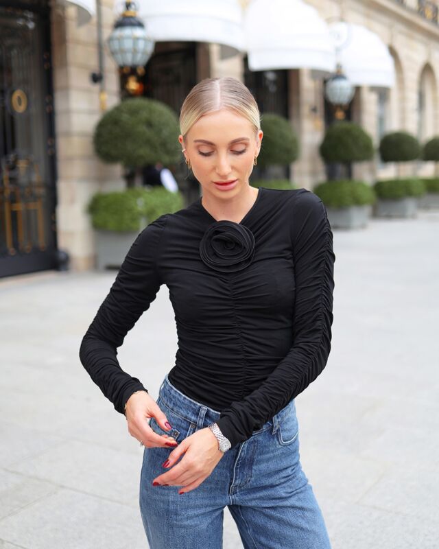 Sorella - Elegant Comfortable Pullover main image 0